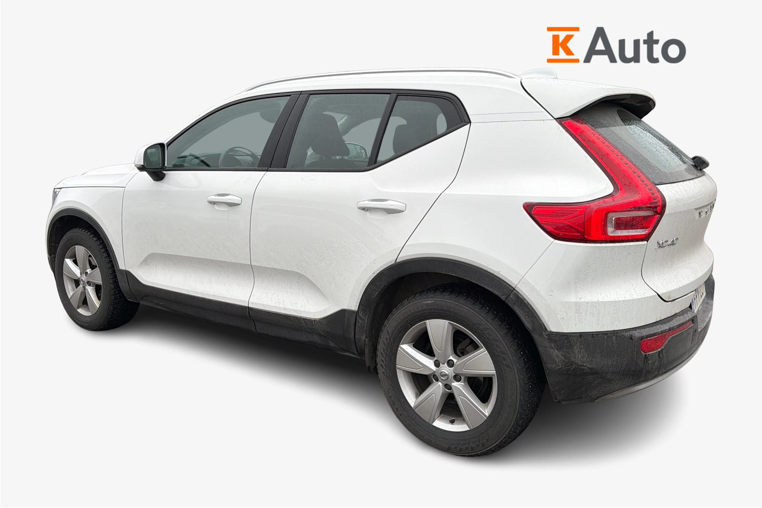 Valkoinen Volvo XC40 2021 kuva 2.