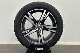 Sininen Volvo XC40 2021 kuva 13.