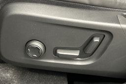 Sininen Volvo XC40 2021 kuva 14.