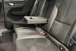 Sininen Volvo XC40 2021 kuva 16.