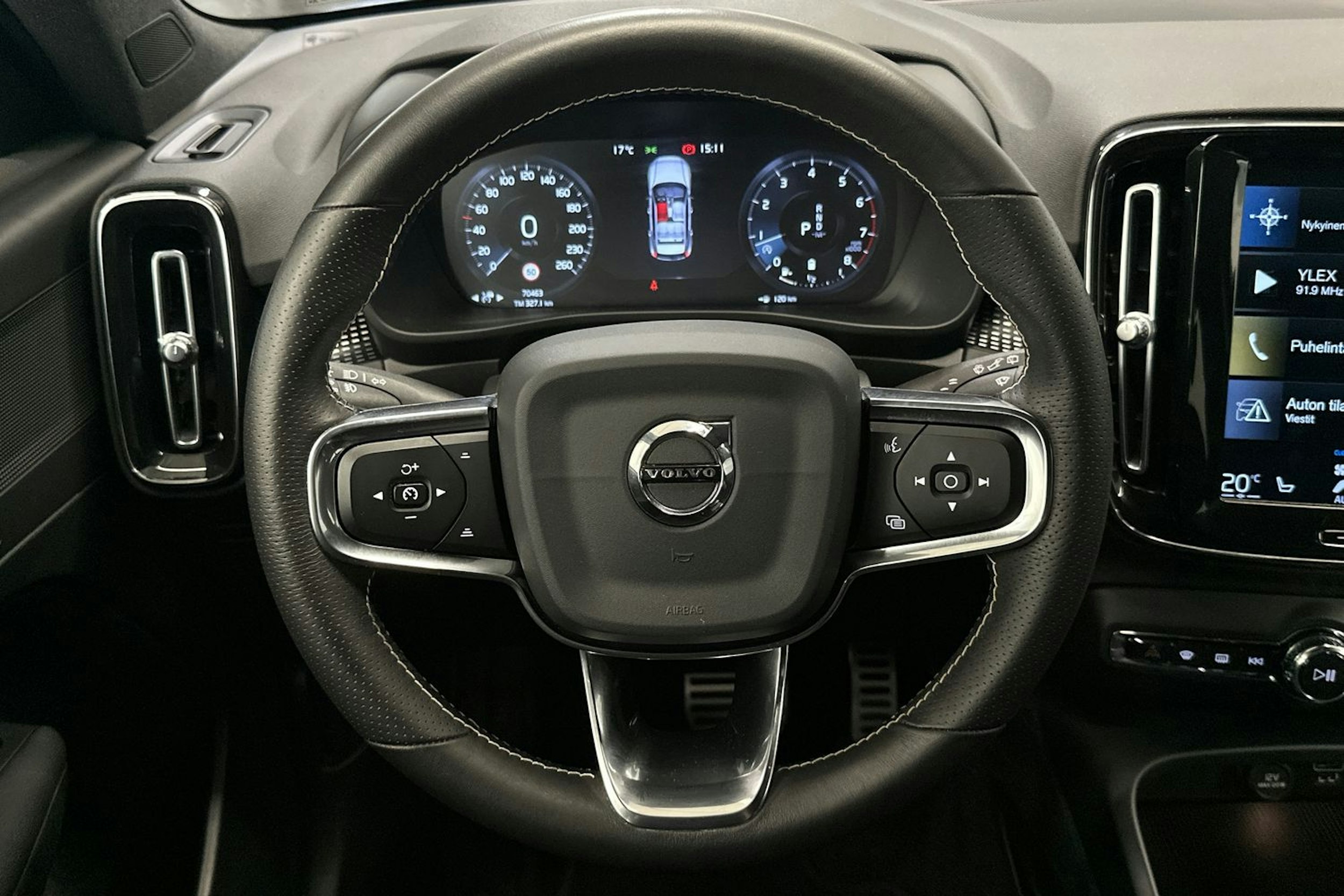 Sininen Volvo XC40 2021 kuva 17.