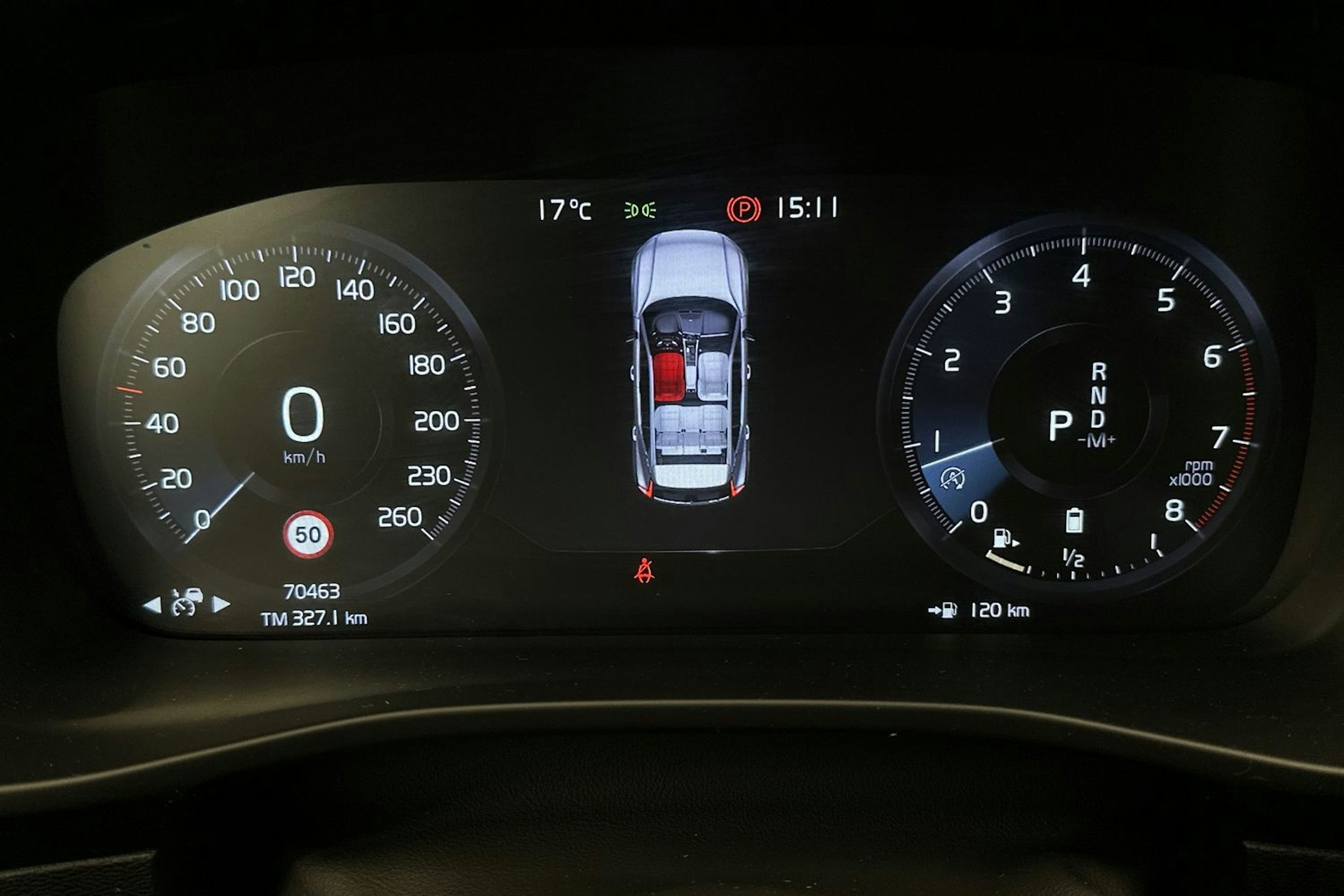 Sininen Volvo XC40 2021 kuva 18.