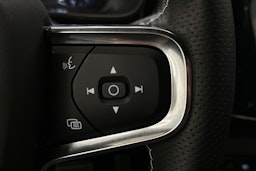 Sininen Volvo XC40 2021 kuva 20.