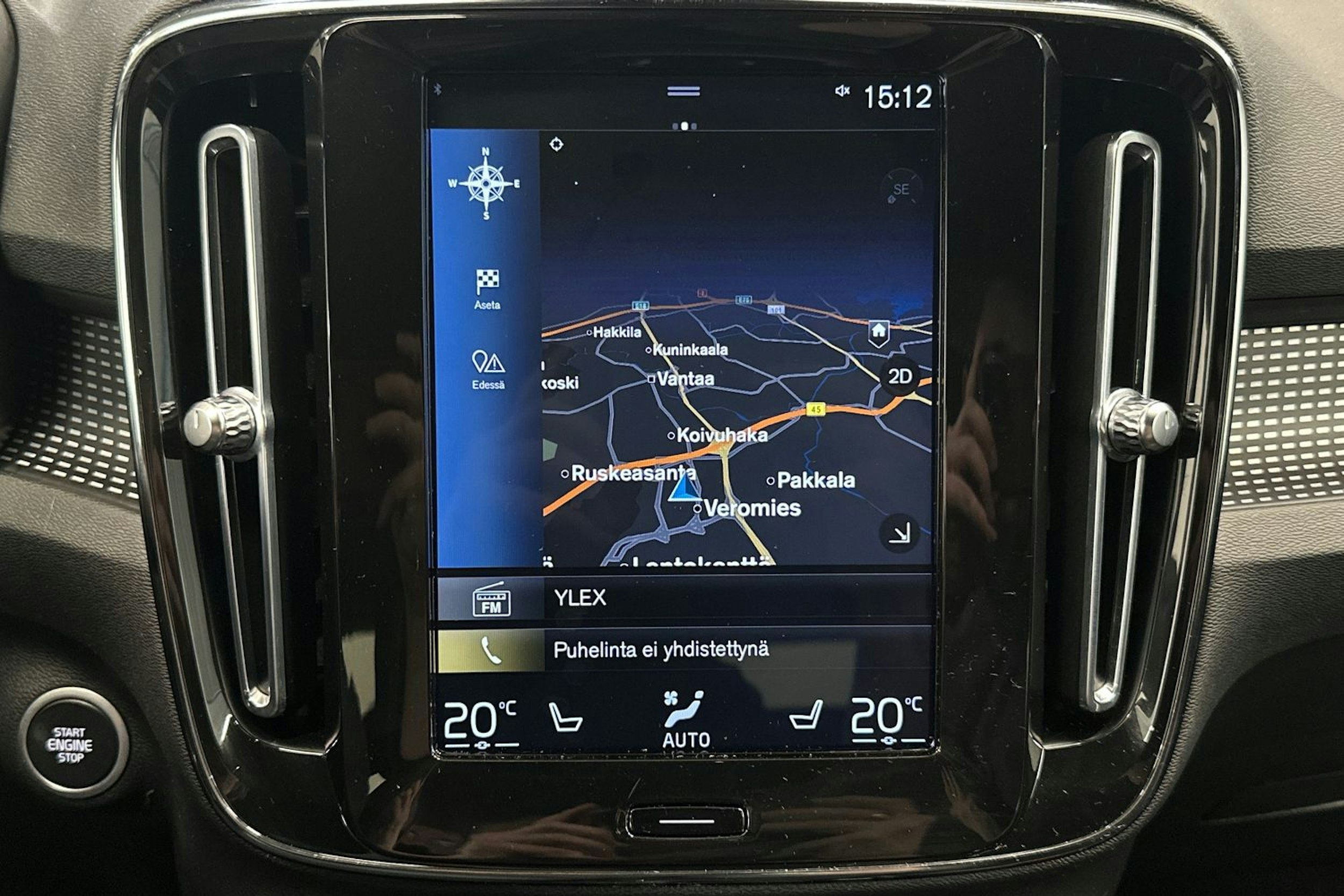 Sininen Volvo XC40 2021 kuva 21.