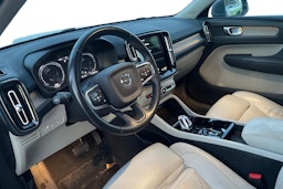 met. harmaa Volvo XC40 2021 kuva 3.