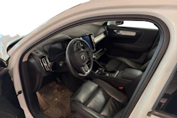 met. valkoinen Volvo XC40 2021 kuva 3.