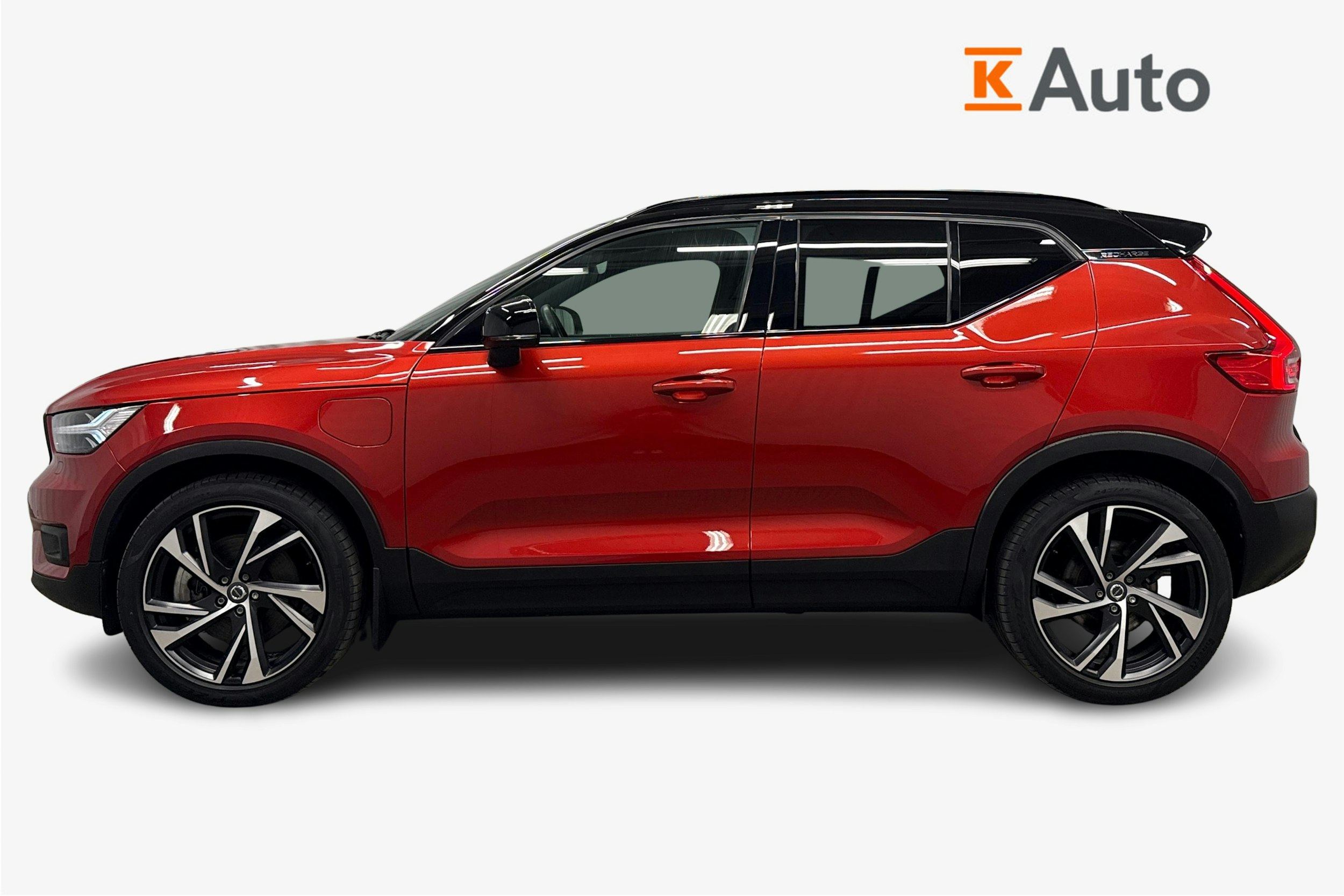 punainen Volvo XC40 2021 kuva 6.
