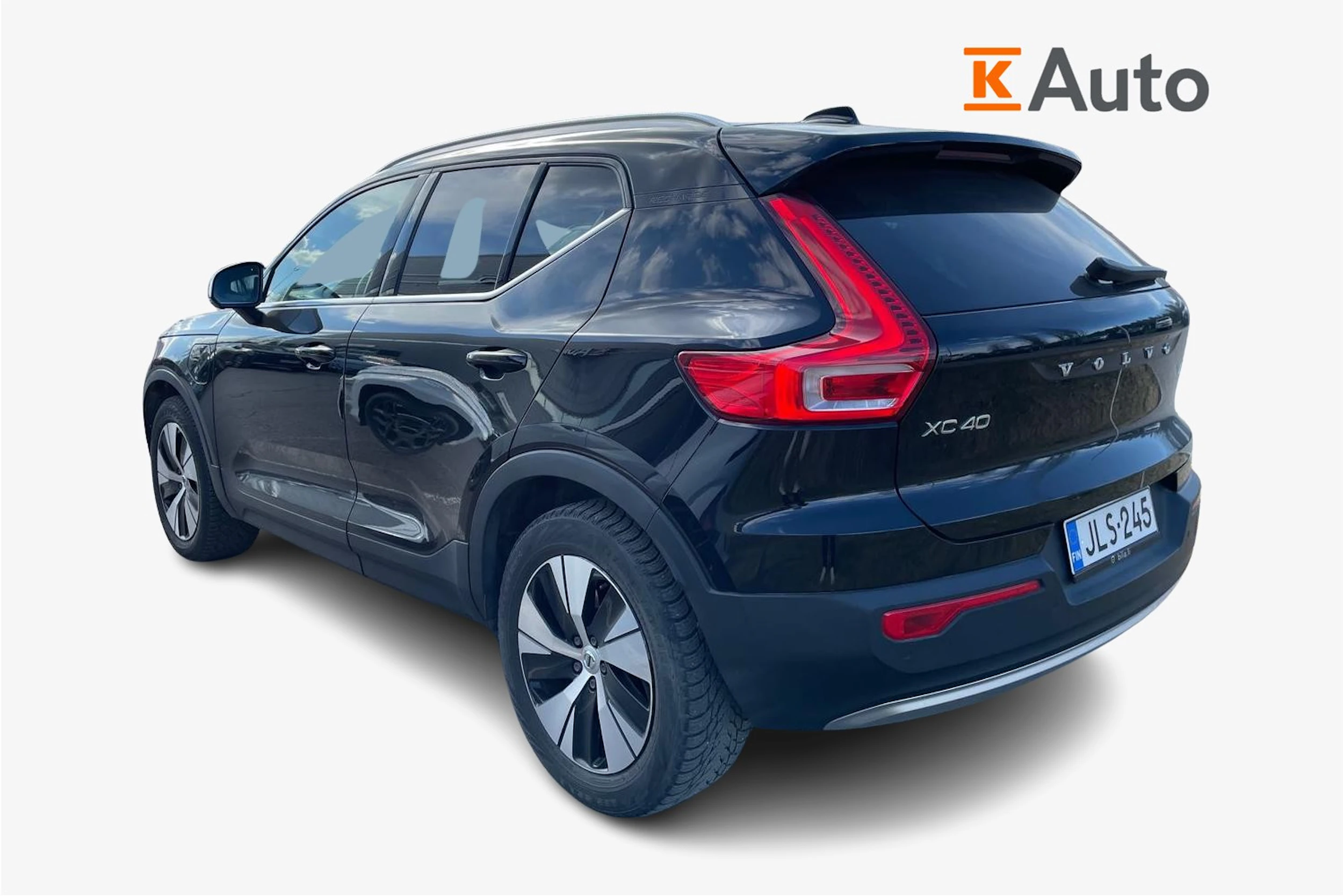musta Volvo XC40 2021 kuva 2.