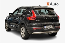 musta Volvo XC40 2021 kuva 2.