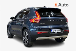 sininen Volvo XC40 2021 kuva 3.