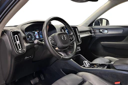 sininen Volvo XC40 2021 kuva 8.