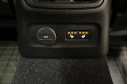 sininen Volvo XC40 2021 kuva 16.