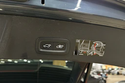sininen Volvo XC40 2021 kuva 33.