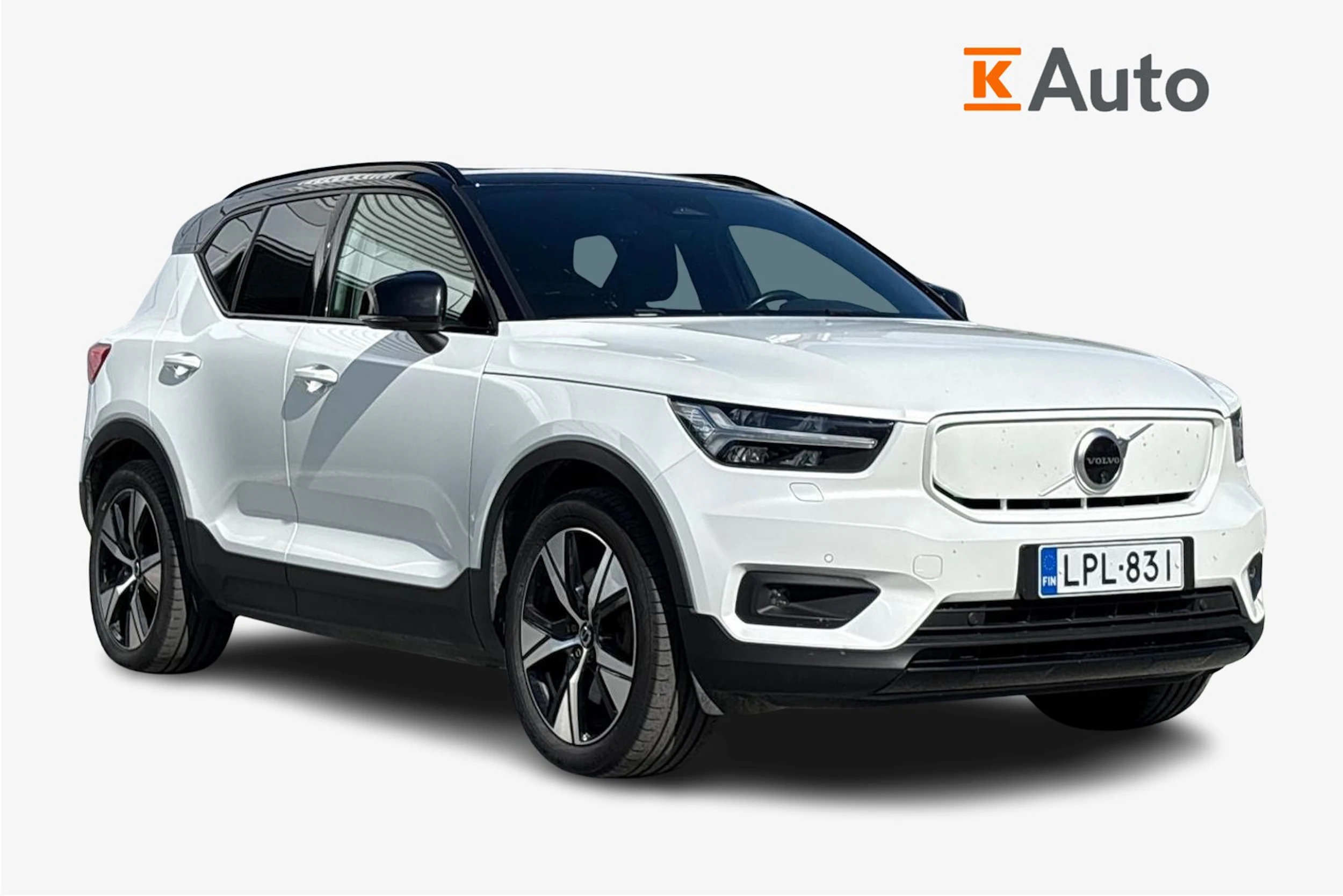 valkoinen Volvo XC40 2021 kuva 1.