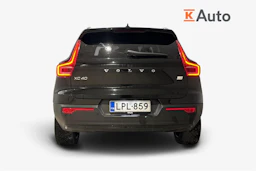 musta Volvo XC40 2021 kuva 4.
