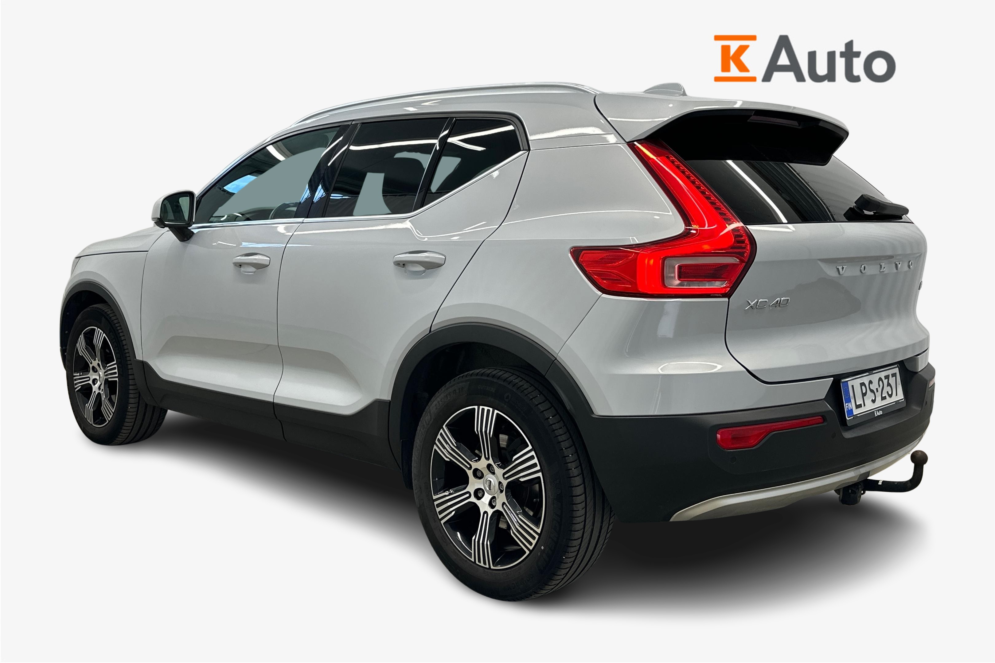 Volvo XC40 2021, photo 2/30