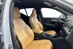Harmaa Volvo XC40 2021 kuva 7.