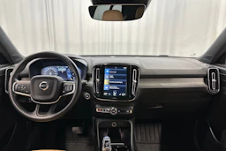 Harmaa Volvo XC40 2021 kuva 11.
