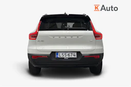 valkoinen Volvo XC40 2021 kuva 3.