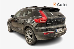 musta Volvo XC40 2021 kuva 2.