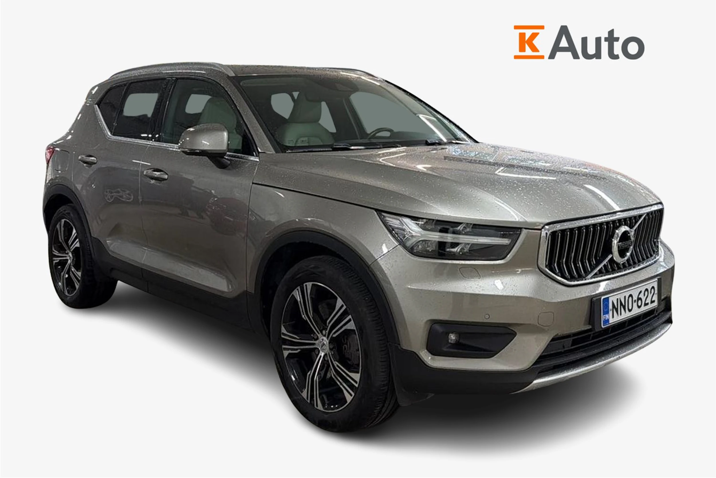 harmaa Volvo XC40 2021 kuva 1.