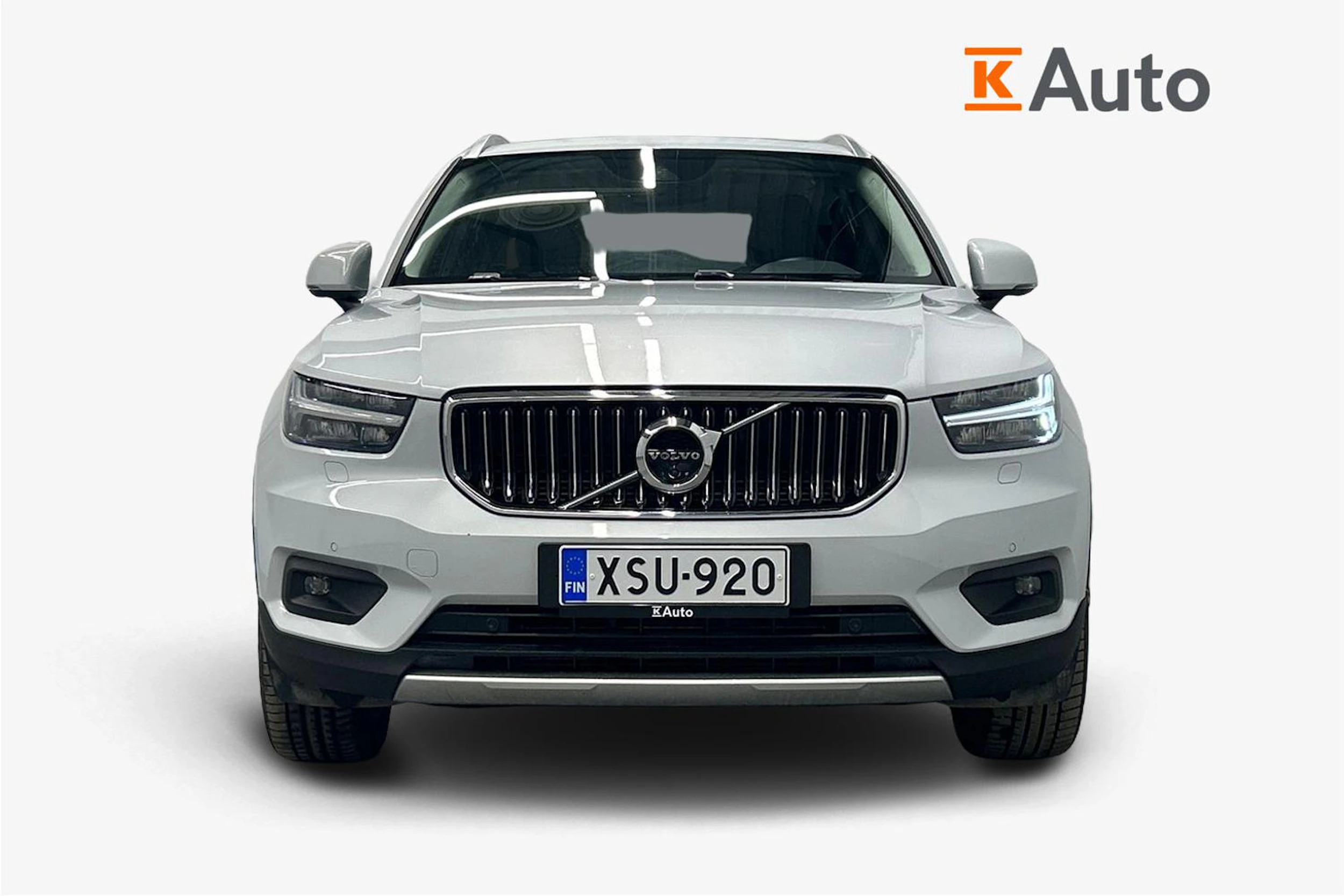 harmaa Volvo XC40 2021 kuva 4.