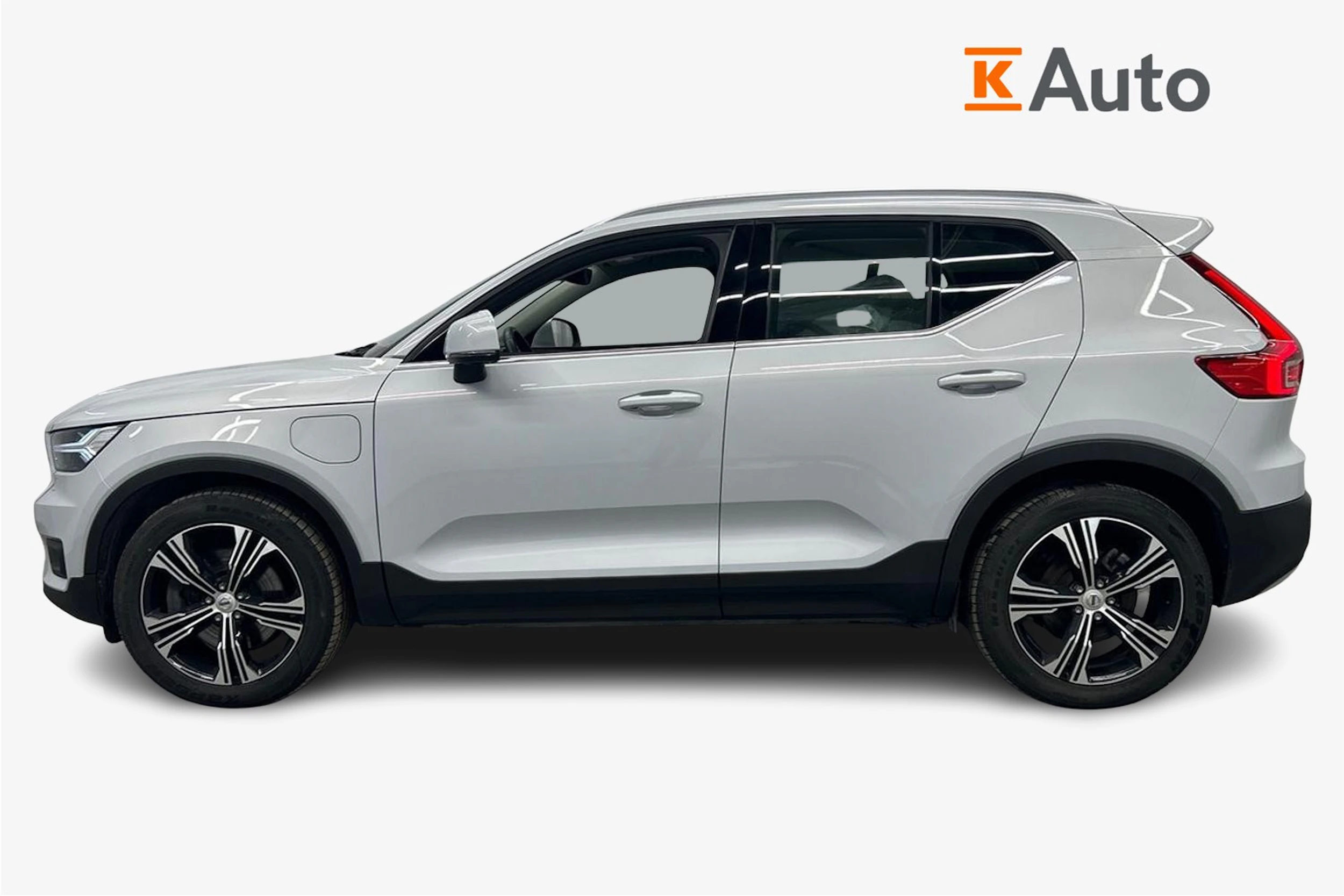 harmaa Volvo XC40 2021 kuva 5.