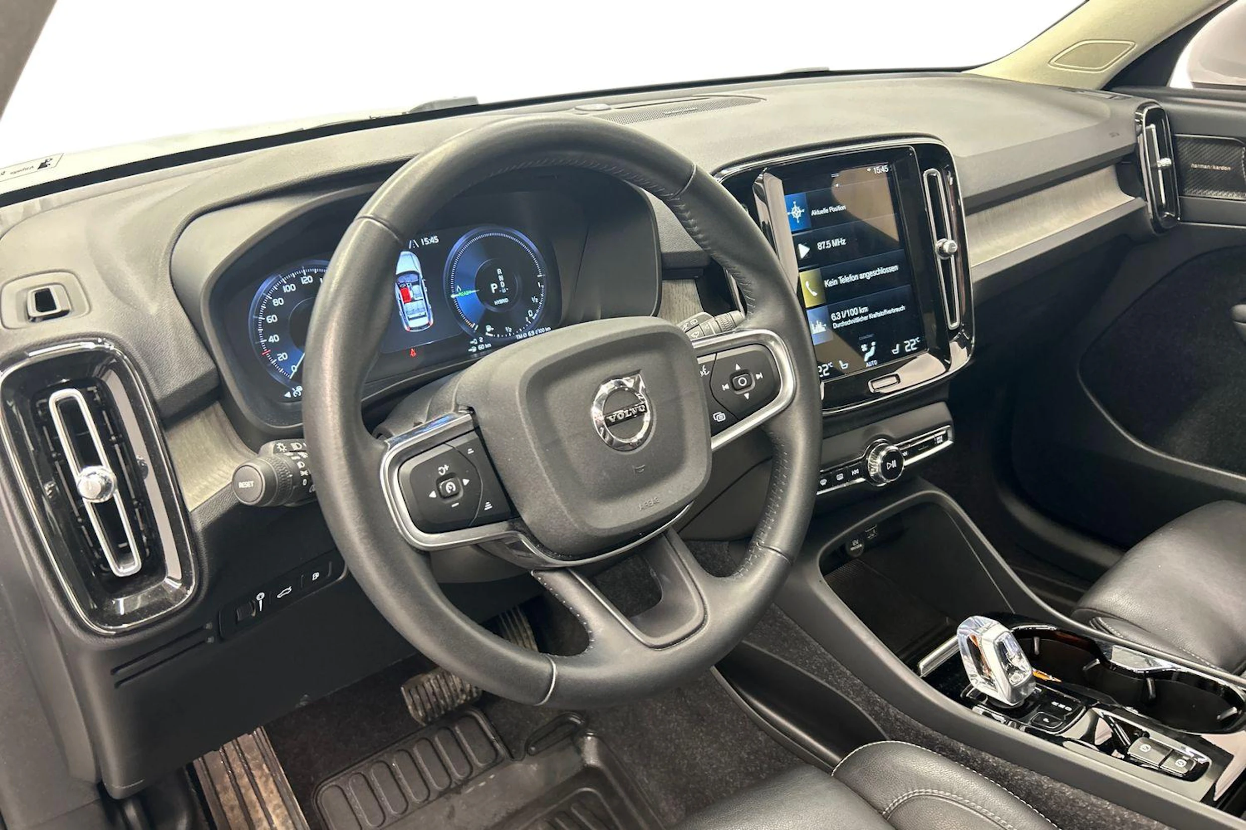 harmaa Volvo XC40 2021 kuva 7.