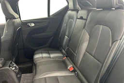 harmaa Volvo XC40 2021 kuva 8.