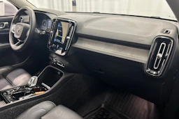 harmaa Volvo XC40 2021 kuva 12.