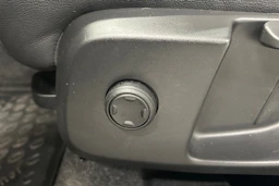 harmaa Volvo XC40 2021 kuva 17.