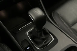 sininen Volvo XC40 2022 kuva 23.
