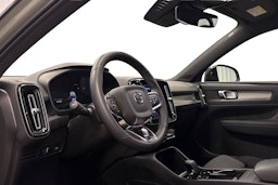 vihreä Volvo XC40 2022 kuva 6.