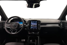 vihreä Volvo XC40 2022 kuva 7.