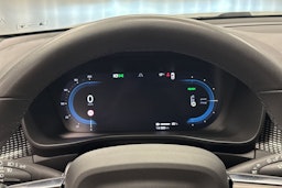 vihreä Volvo XC40 2022 kuva 12.