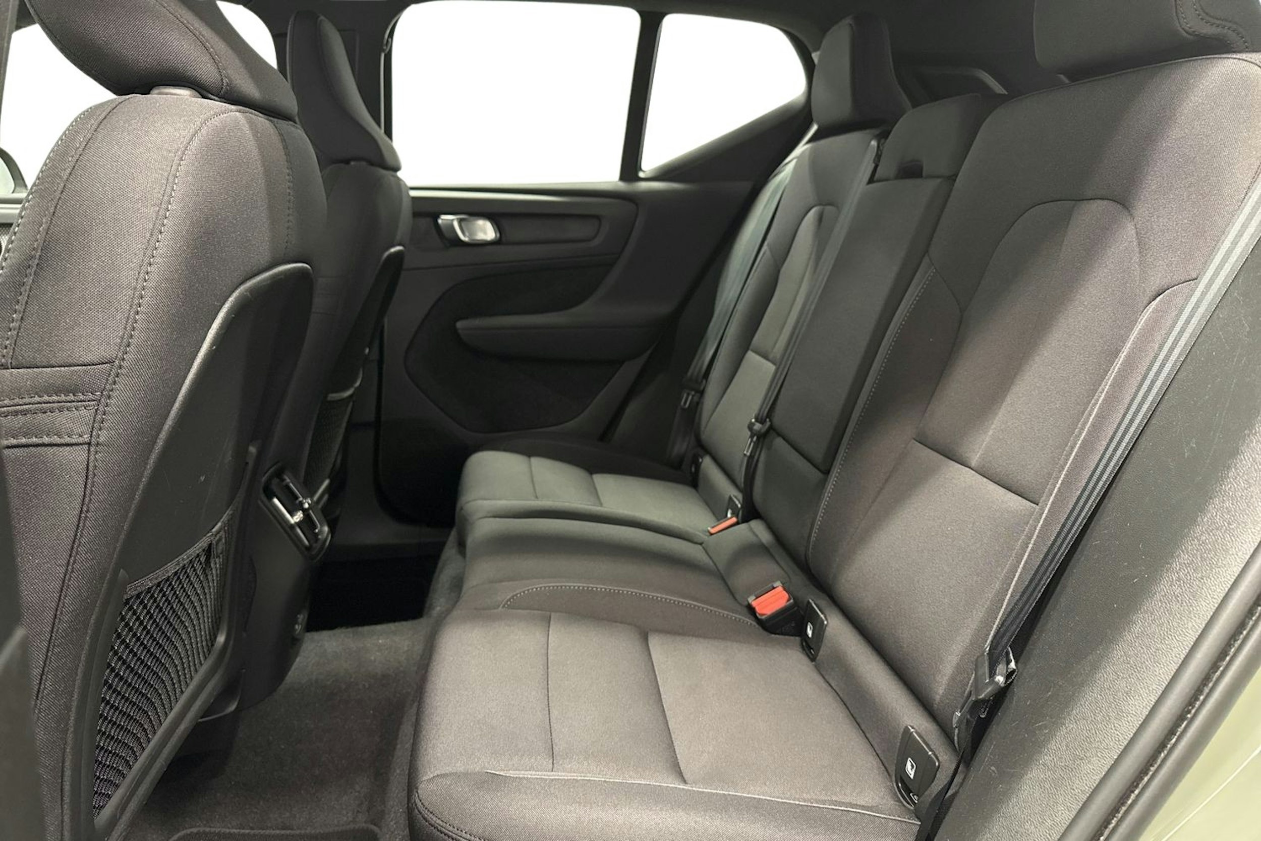 vihreä Volvo XC40 2022 kuva 22.