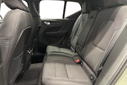 vihreä Volvo XC40 2022 kuva 22.