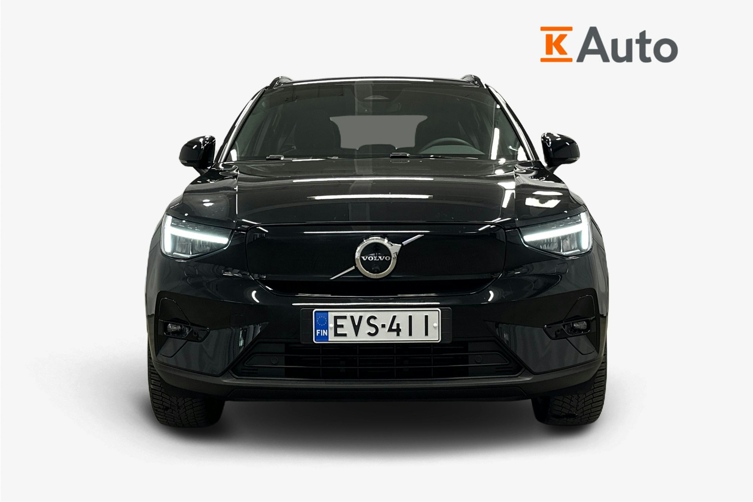 musta Volvo XC40 2023 kuva 5.