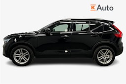 musta Volvo XC40 2023 kuva 6.