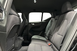 musta Volvo XC40 2022 kuva 10.