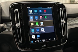 musta Volvo XC40 2022 kuva 21.