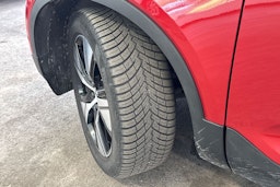 met. punainen Volvo XC40 2022 kuva 13.