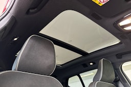 met. punainen Volvo XC40 2022 kuva 20.