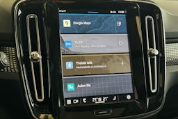 met. punainen Volvo XC40 2022 kuva 27.