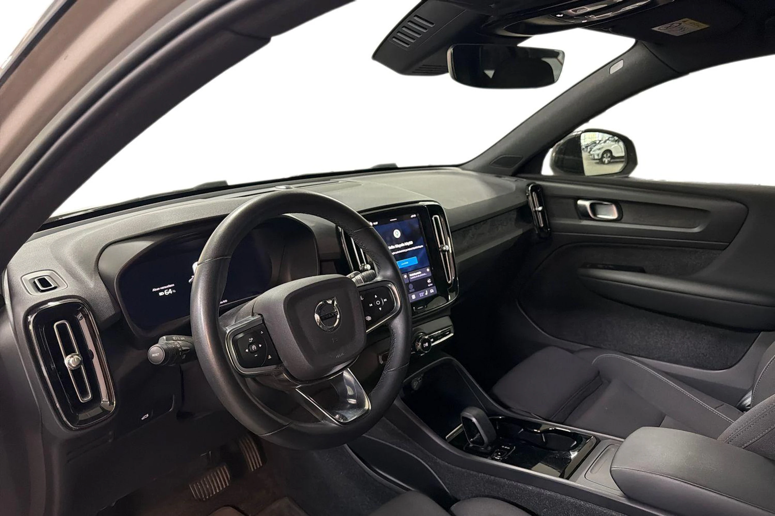 ruskea (beige) Volvo XC40 2023 kuva 3.