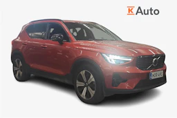 punainen Volvo XC40 2022 kuva 1.