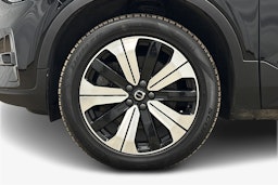 musta Volvo XC40 2022 kuva 11.