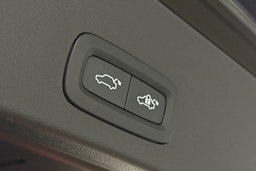 musta Volvo XC40 2022 kuva 15.