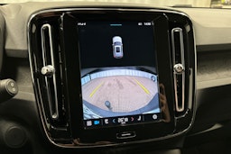 musta Volvo XC40 2022 kuva 29.