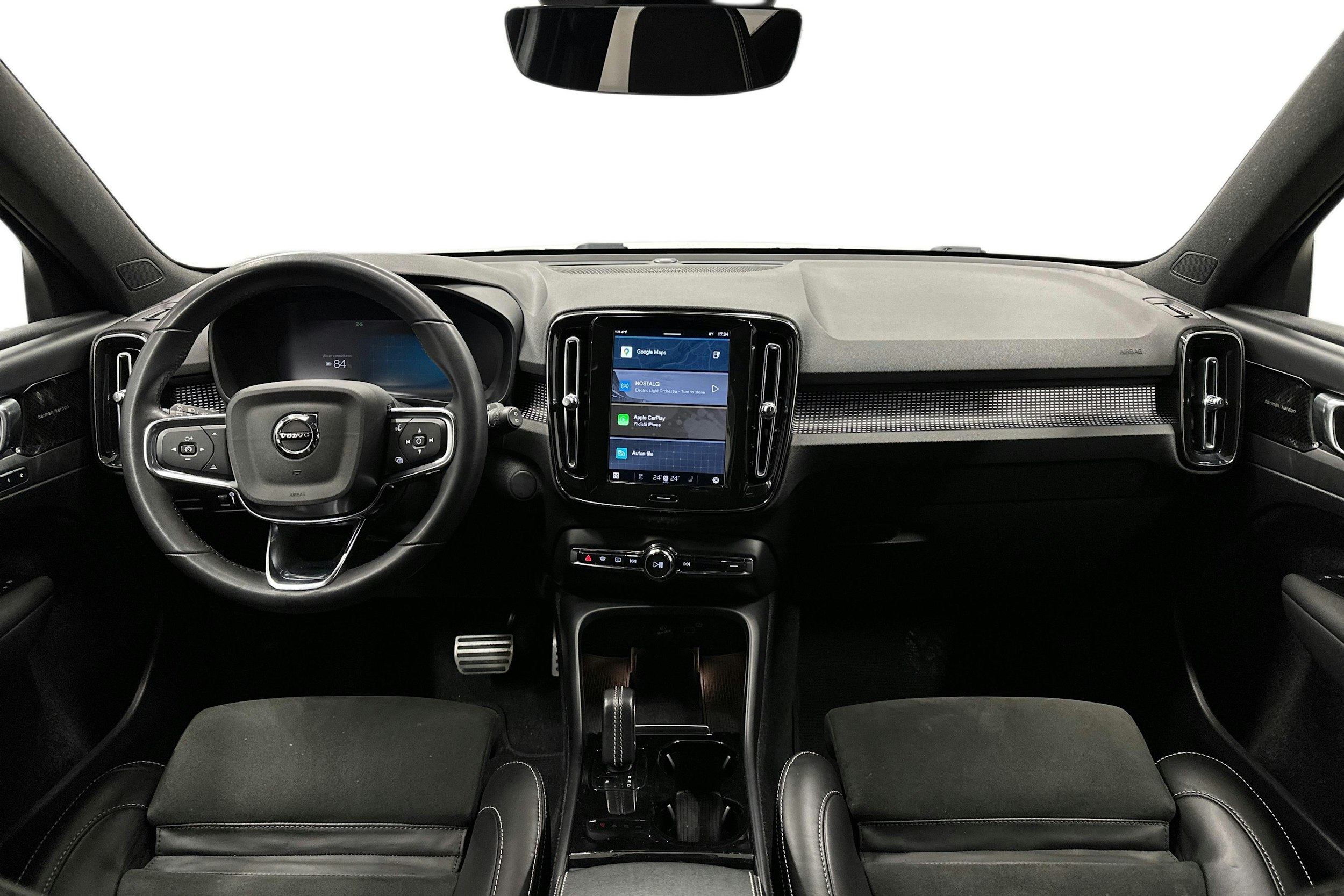 valkoinen Volvo XC40 2022 kuva 7.